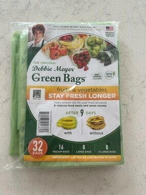 NEW Debbie Meyer Green Bags 32 Count 16 Med 8 LG 8 XL Save Money Active Storage